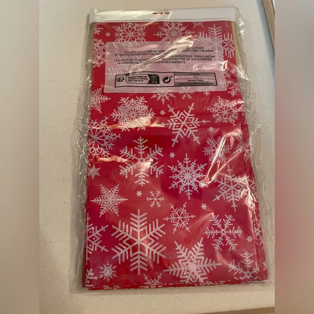 Red Snowflake Plastic table cloth heavy duty